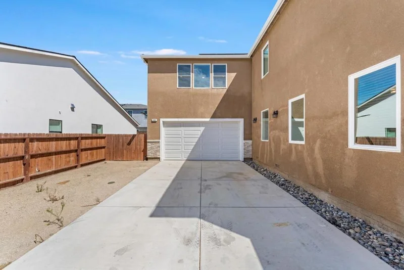 Photo 2 of 445 Cecelio Way