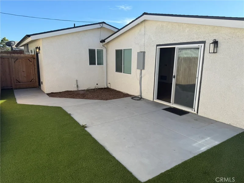 940 N Garden