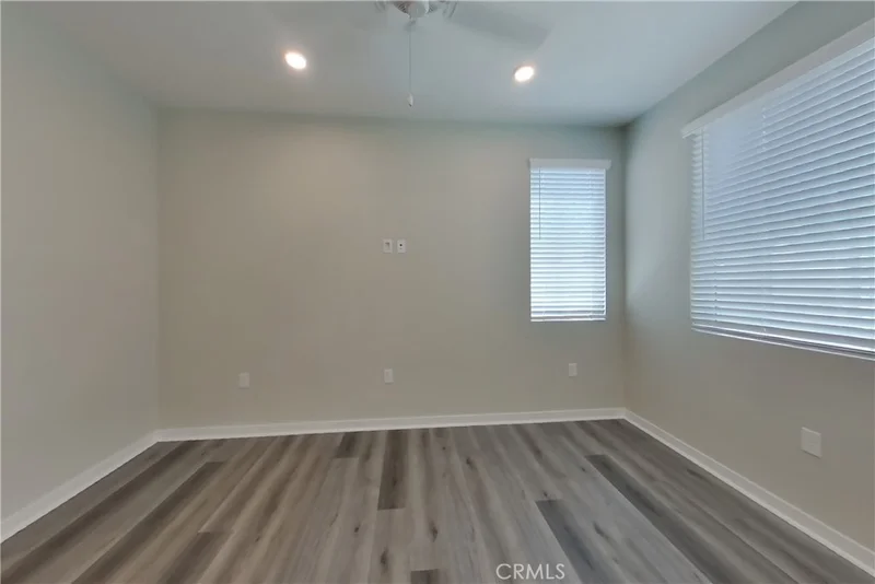 31682 Luther Drive photo 2