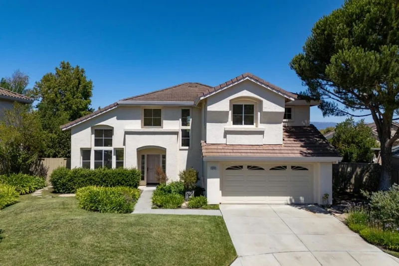 19243 Dovewood Court