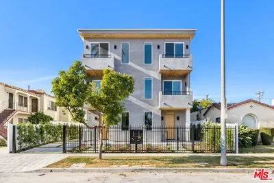 5223 W 20th Street 1/4, Los Angeles, CA 90016