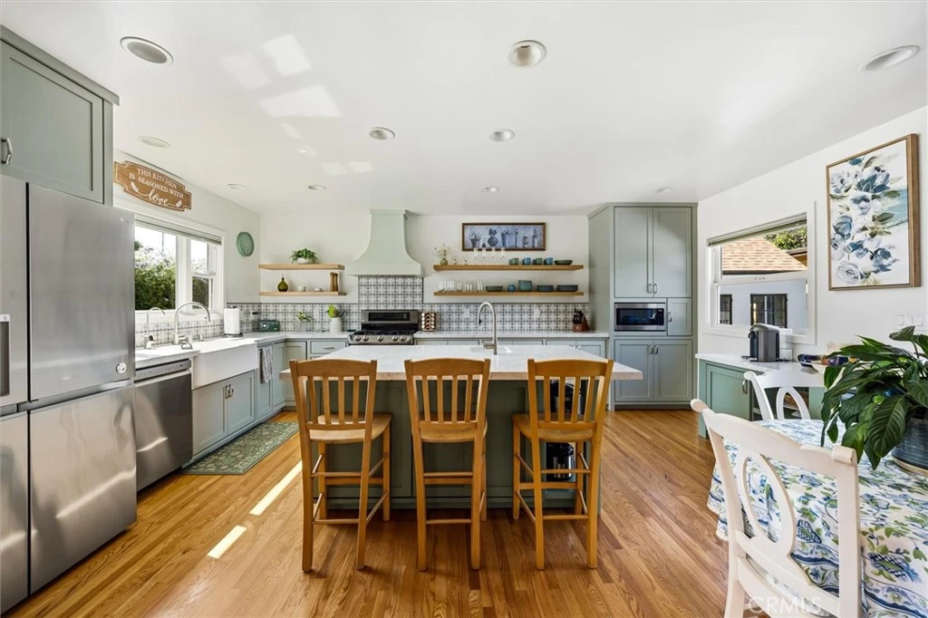 Interior 2