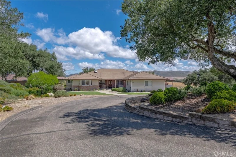 688 Willow Road