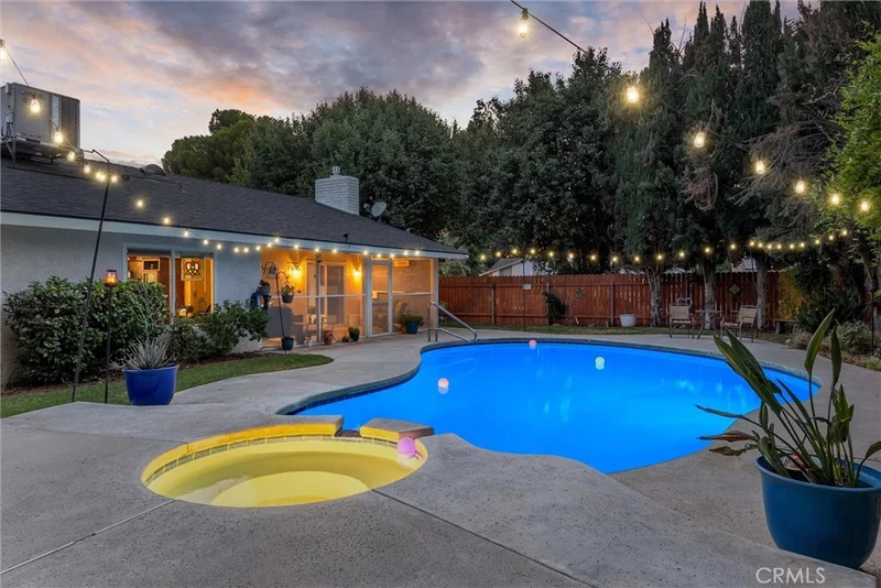 308 Swan Court