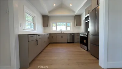 2315 Berry Street photo 2
