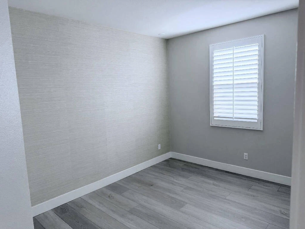 Interior 4