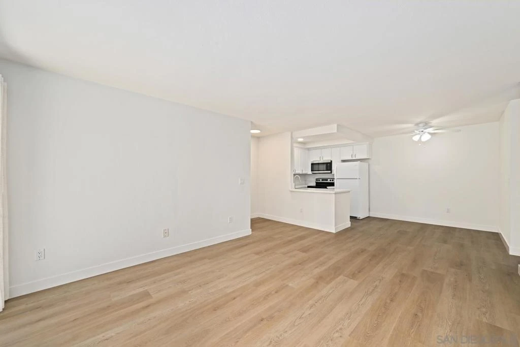 Interior 4