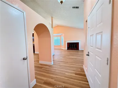 22511 Radnor Lane photo 2