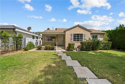 17465 Bullock Street photo 2