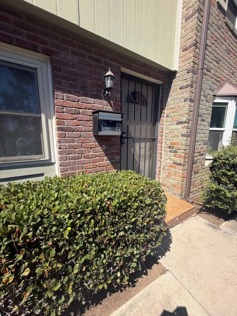 Photo 2 of 11937 Royal Road B