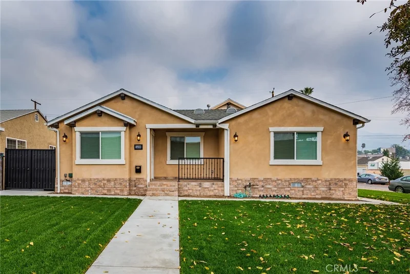 1400 Leland Way photo 2