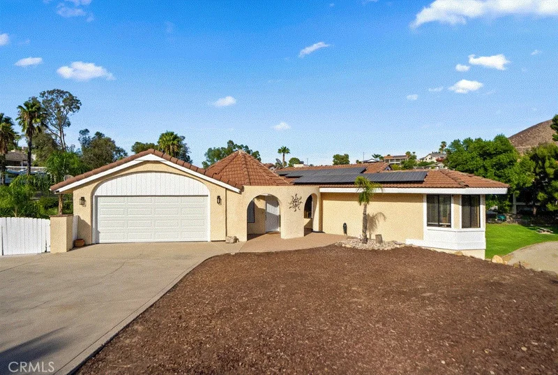 Photo 2 of 22032 W San Joaquin Drive