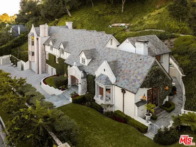 10950 Bellagio Road photo 2