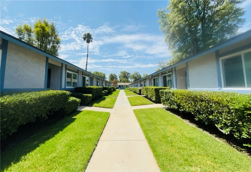 4680 Jurupa photo 2