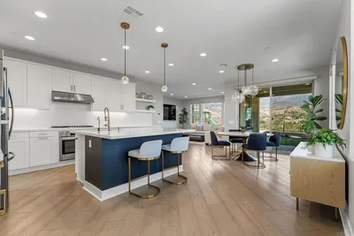 1832 Aliso Canyon Dr photo 2