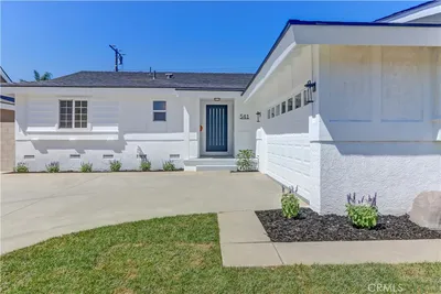 541 Ronwood photo 2