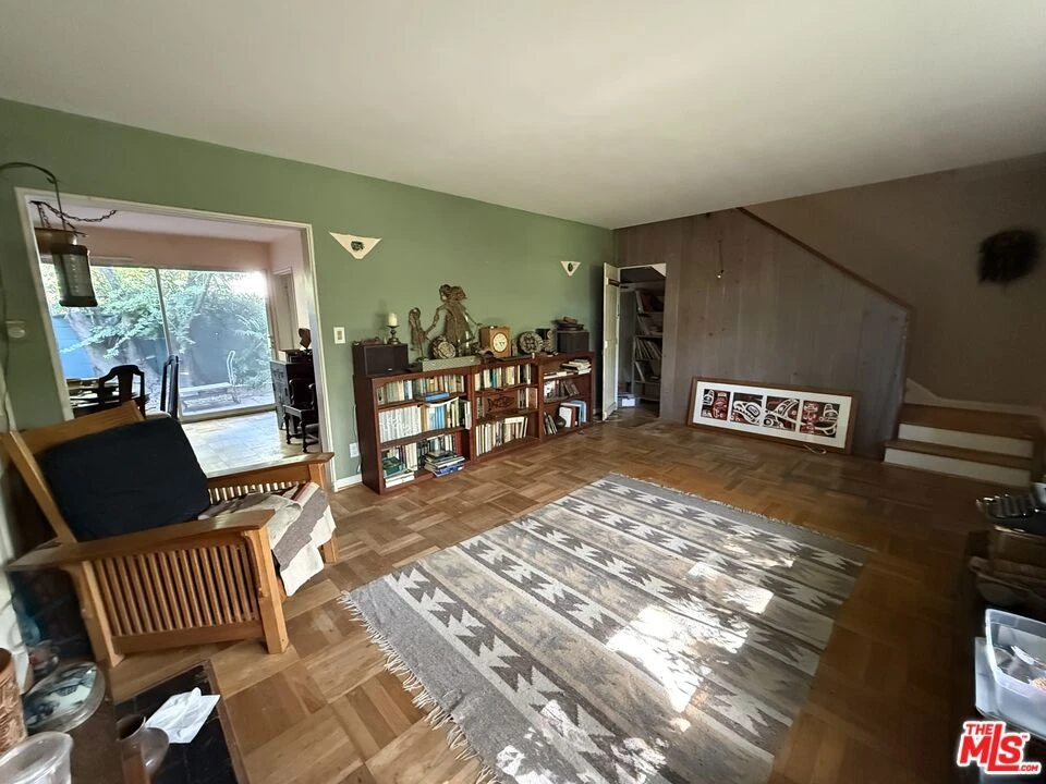 Interior 1