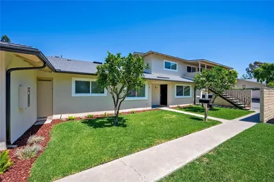 2620 W Aurora 4