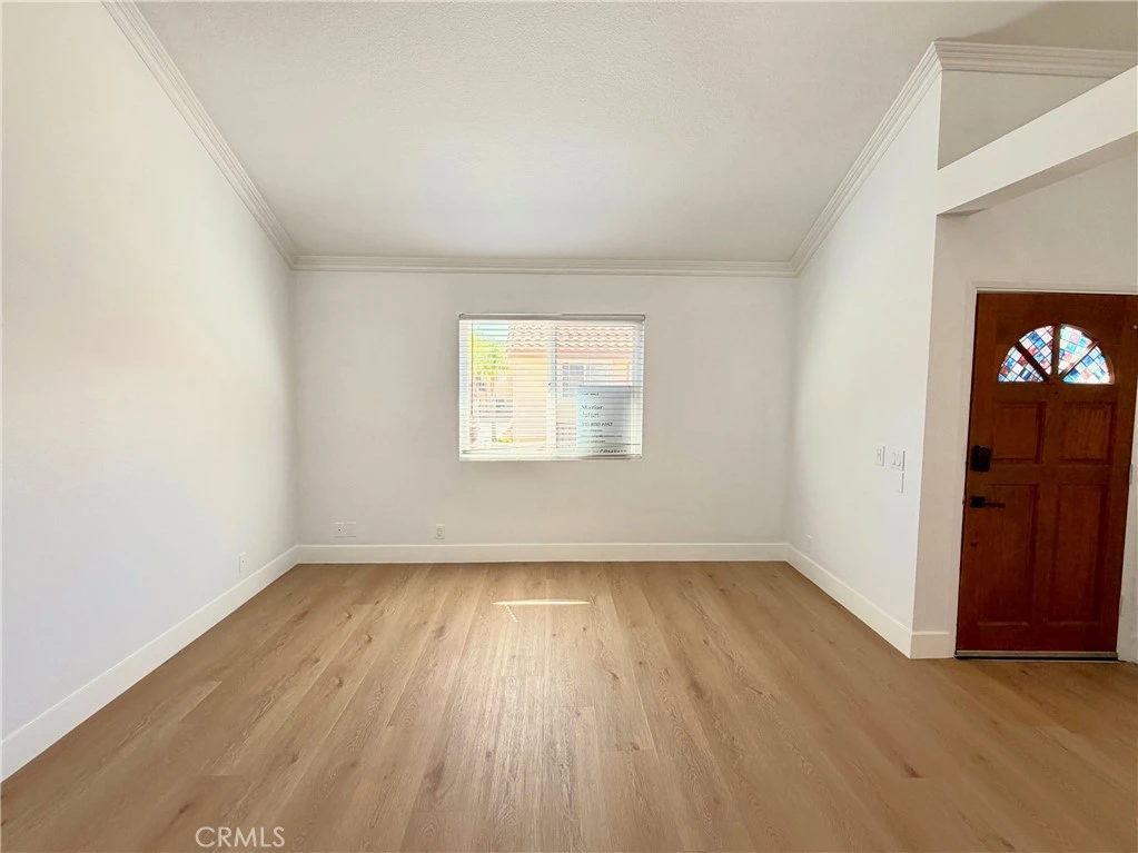 Interior 3