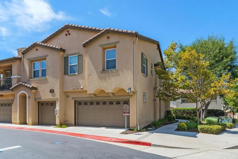 28067 Calle Bonita