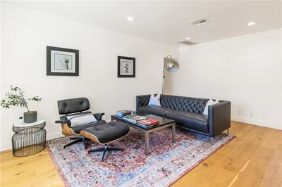 205 Laurel photo 2