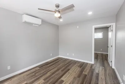 3177 Elm St. photo 2
