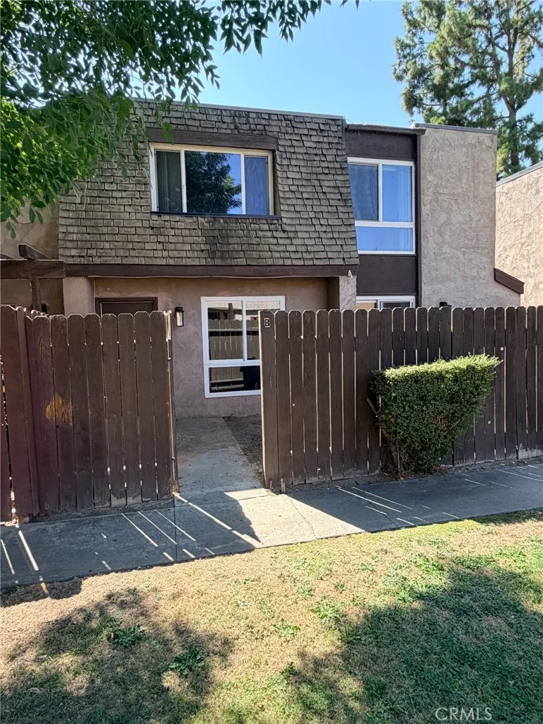 2200 Cedro Court B