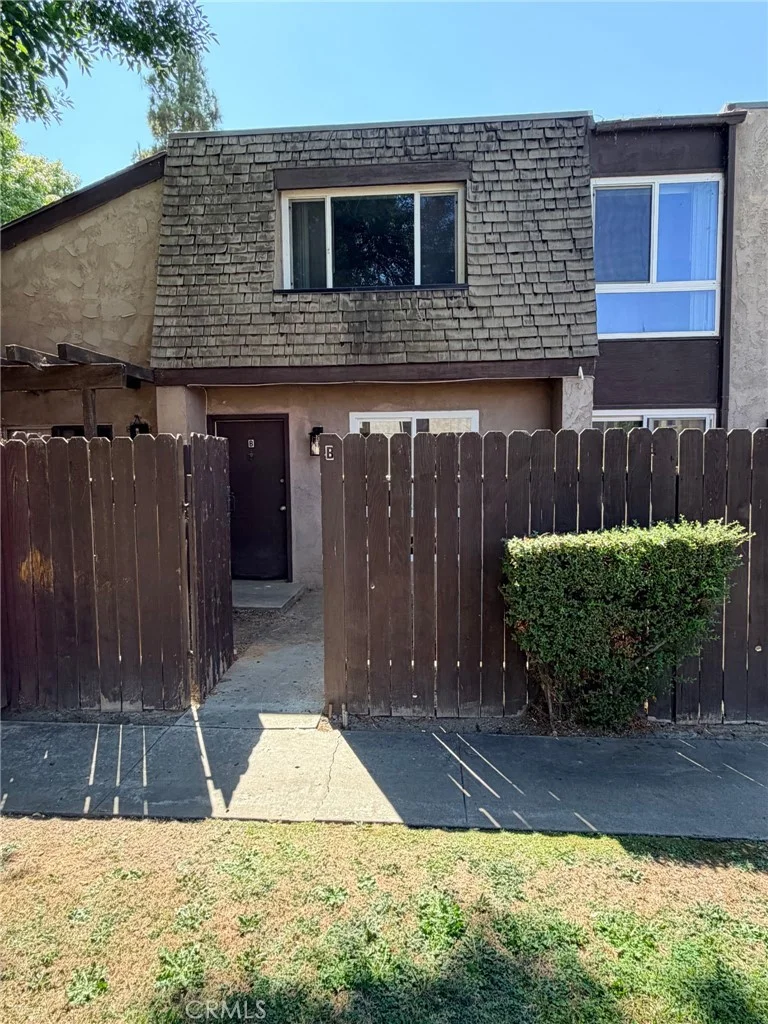 2200 Cedro Court B photo 2