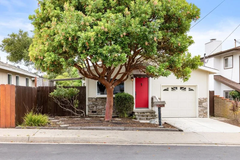Photo 2 of 514 7th Street