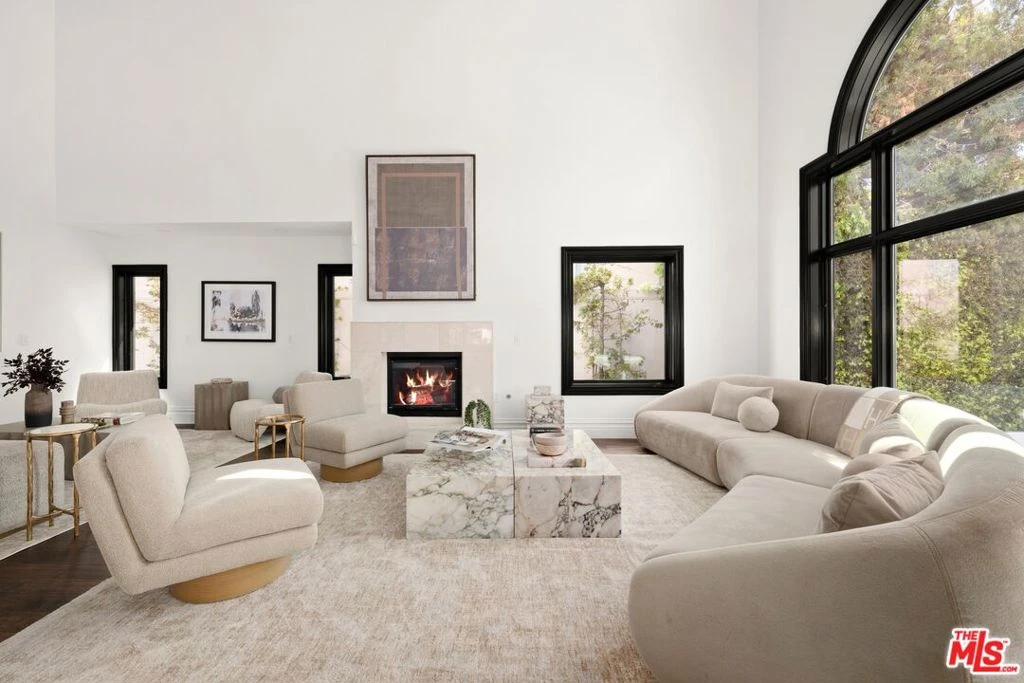 Interior 2