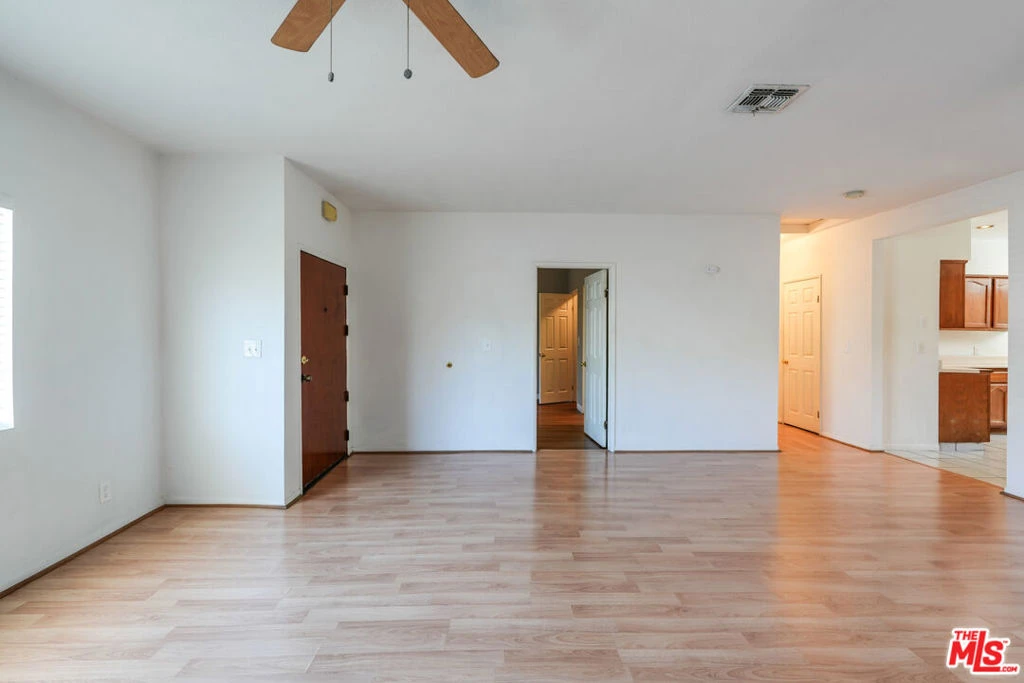 Interior 3