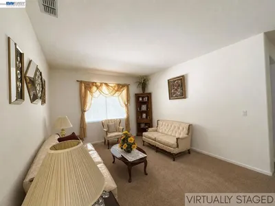9736 Dynasty Way photo 2
