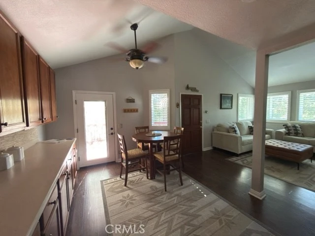 Interior 4