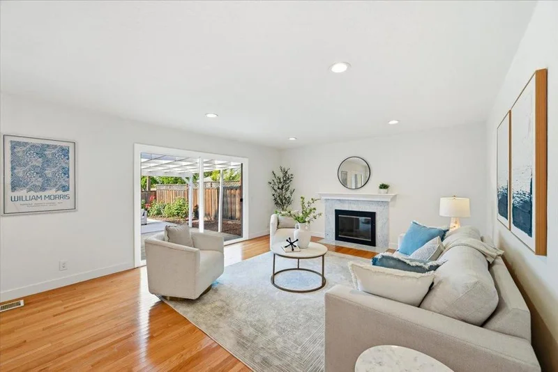 Photo 2 of 1709 Canna Lane