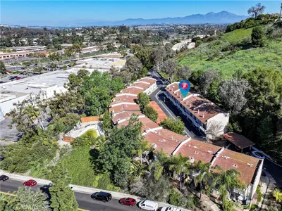 23821 Hillhurst 38
