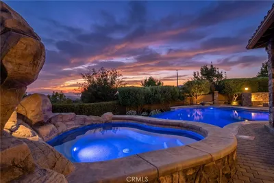 540 Mountain House photo 2