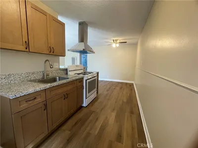 213 W Guinida