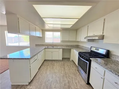 20325 Airway Boulevard photo 2