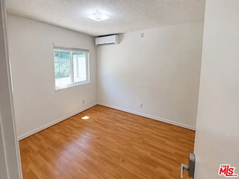 315 S Alhambra Avenue photo 2