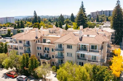153 N San Mateo Drive 201