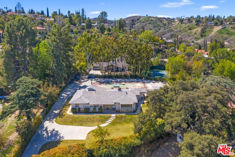 Photo 2 of 19630 Rosita Street
