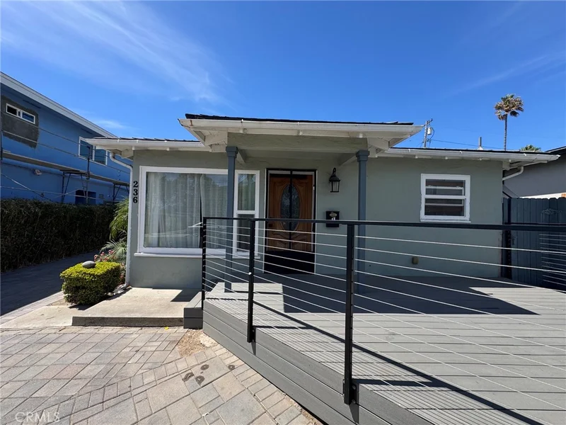 236 Avenida Monterey 1
