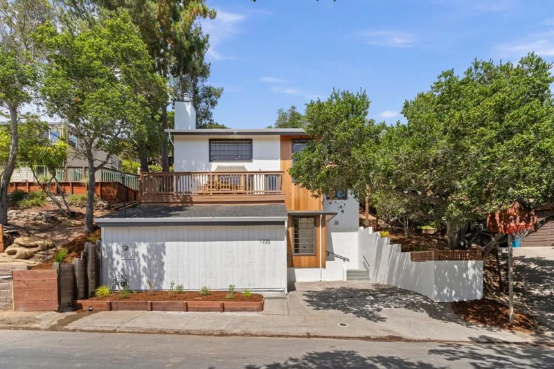 Photo 2 of 1730 Terrace Drive