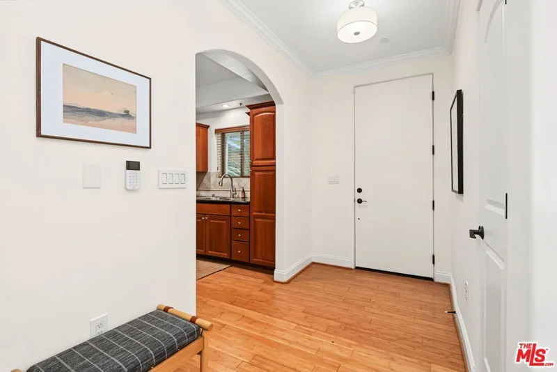 Photo 2 of 1511 Camden Avenue 103