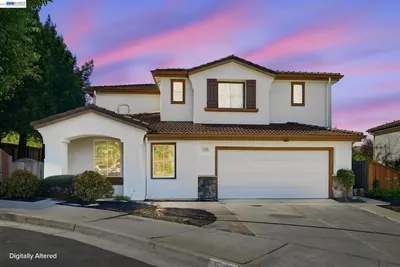 1015 Canyon Oaks Dr