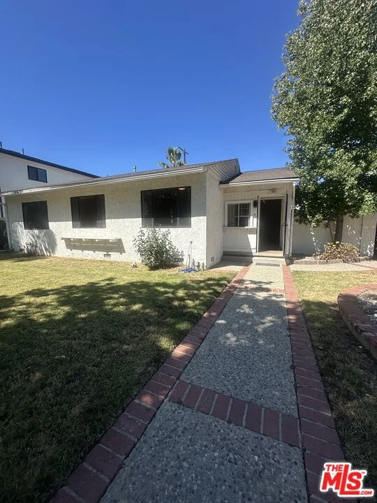 7359 Amestoy Avenue