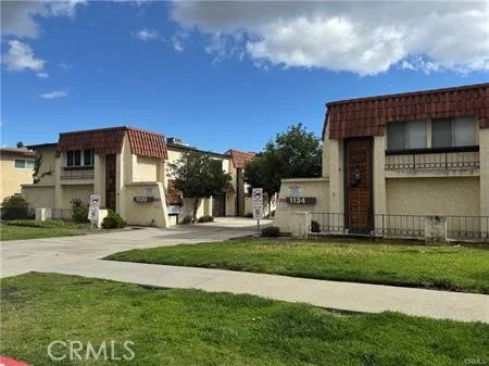1130 W Huntington Drive 8