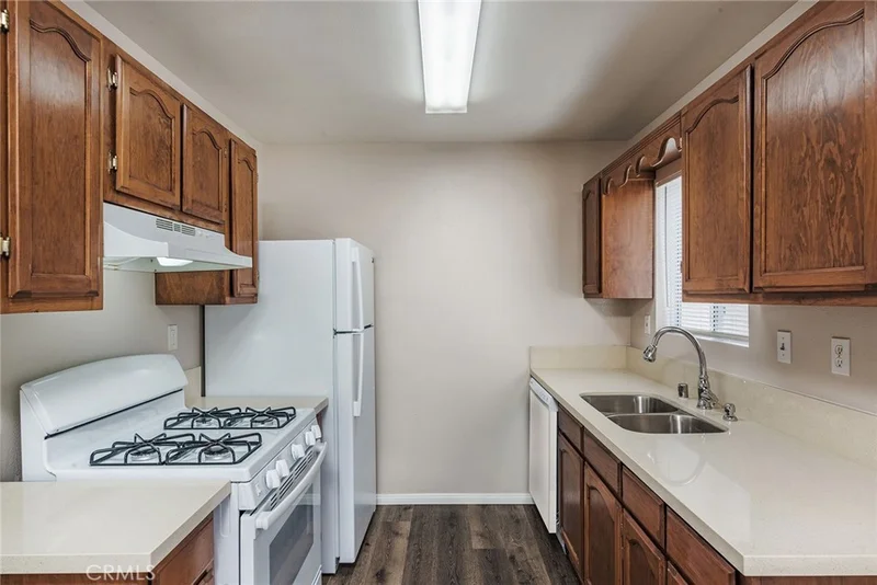 1768 NEWPORT 1 photo 2