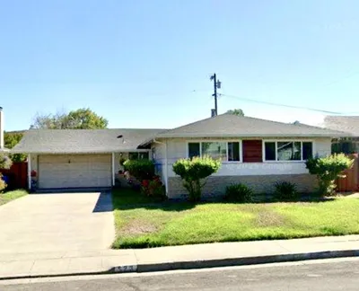 523 Hickory Place
