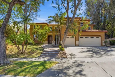 1568 Vandagriff photo 2